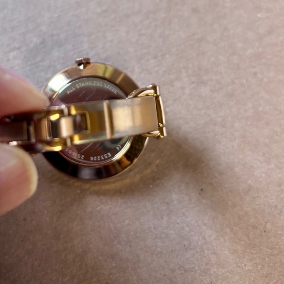 Fossil Women's Rose Gold Bangle Watch - Picture 13 of 13